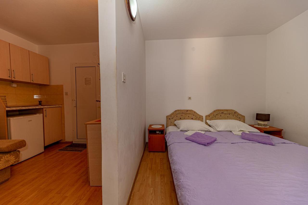 Apartment Knezevic Петровац Экстерьер фото