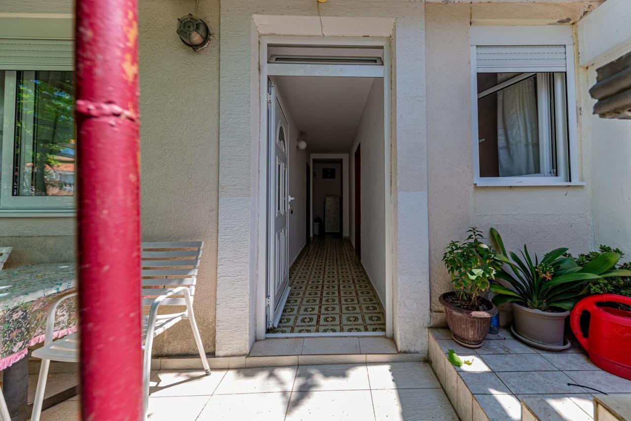 Apartment Knezevic Петровац Экстерьер фото
