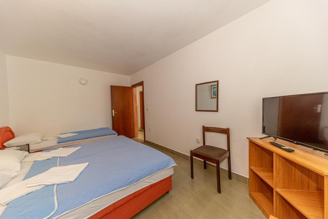 Apartment Knezevic Петровац Экстерьер фото