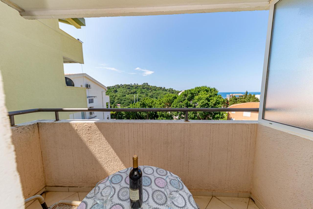 Apartment Knezevic Петровац Экстерьер фото