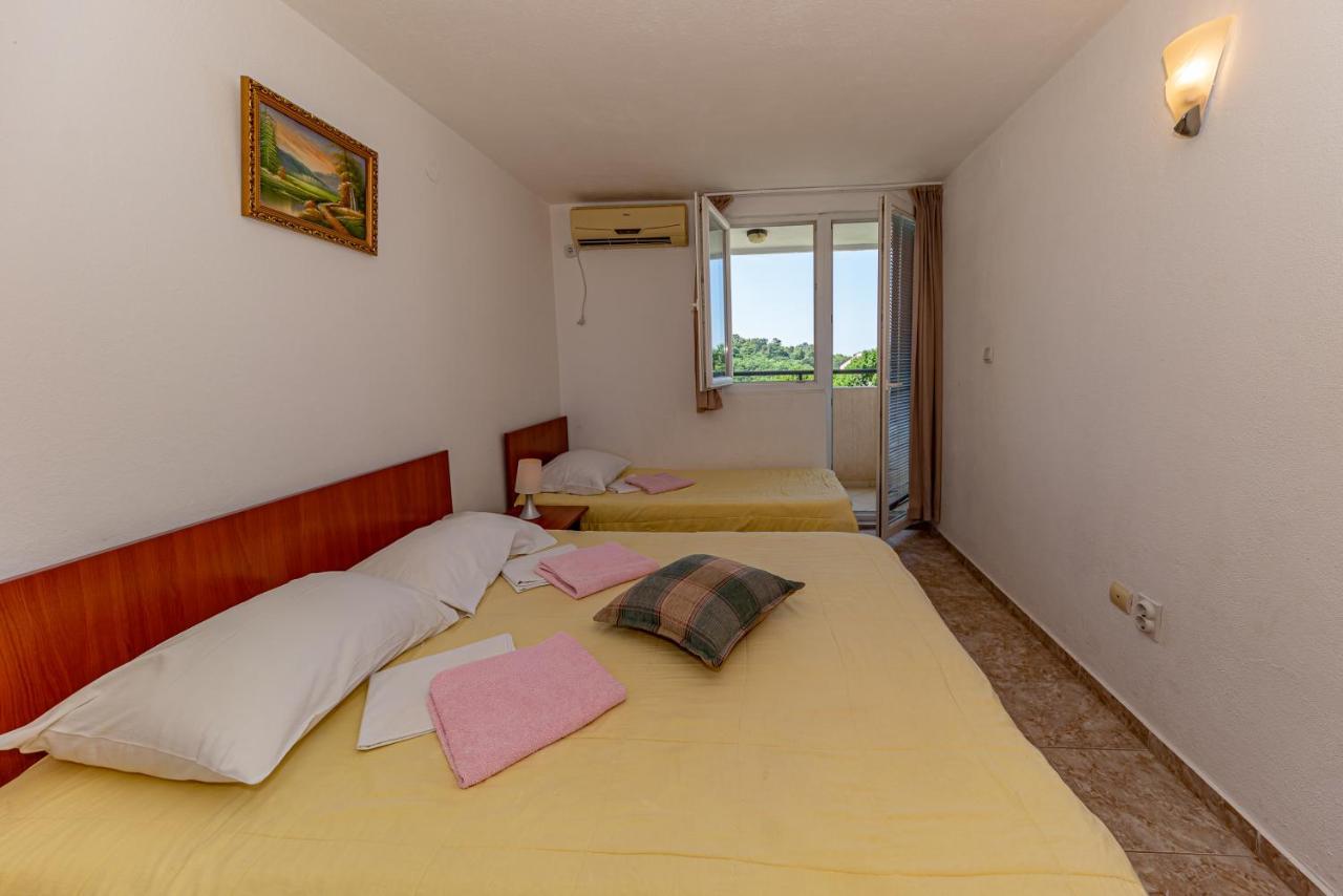 Apartment Knezevic Петровац Экстерьер фото